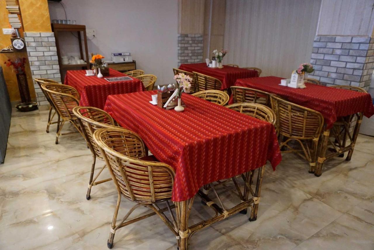 Hotel Kaanha Residency Inn By Shree Krishna Hospitality ริชิเคช ภายนอก รูปภาพ