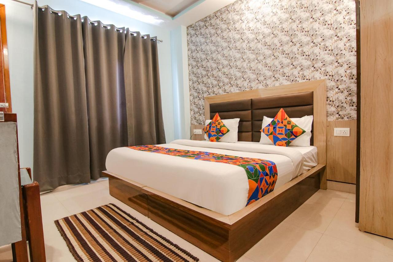 Hotel Kaanha Residency Inn By Shree Krishna Hospitality ริชิเคช ภายนอก รูปภาพ