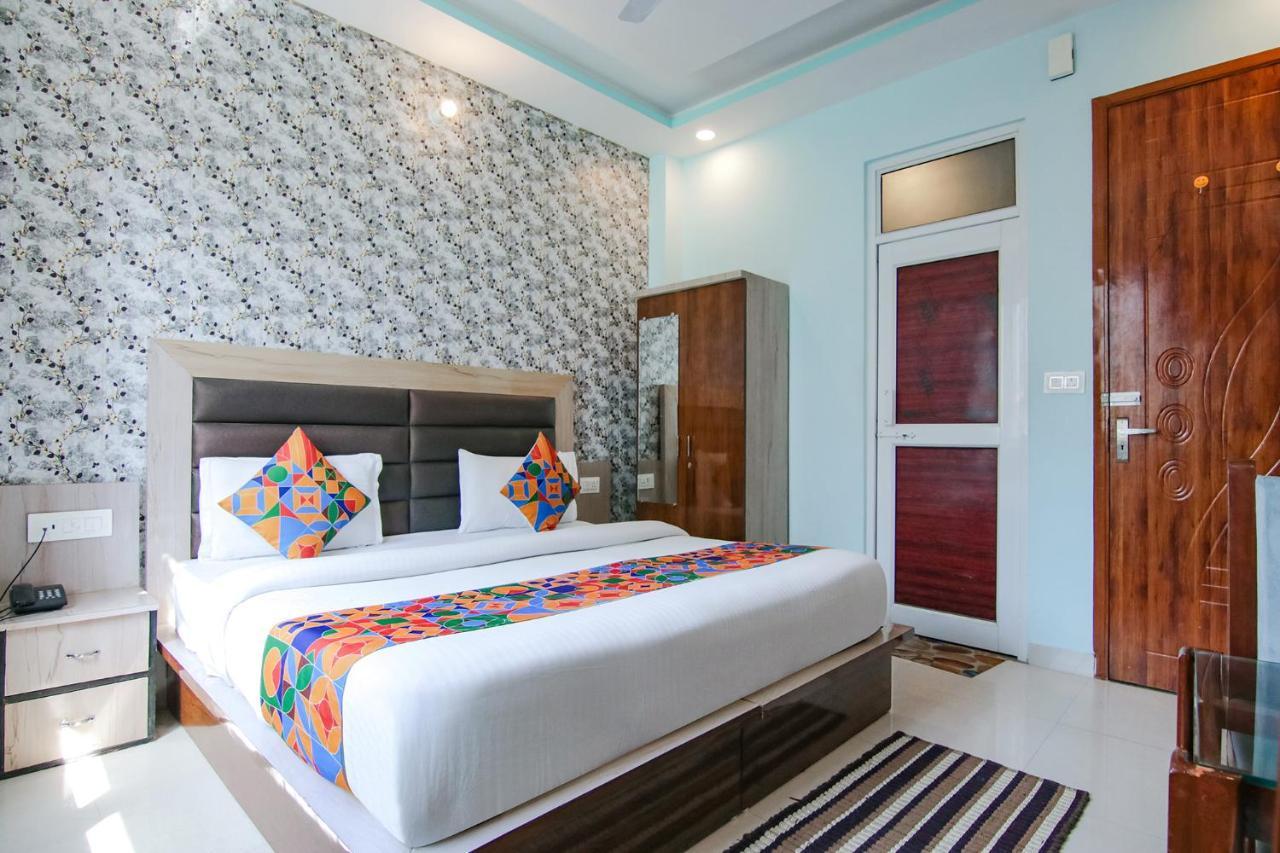 Hotel Kaanha Residency Inn By Shree Krishna Hospitality ริชิเคช ภายนอก รูปภาพ
