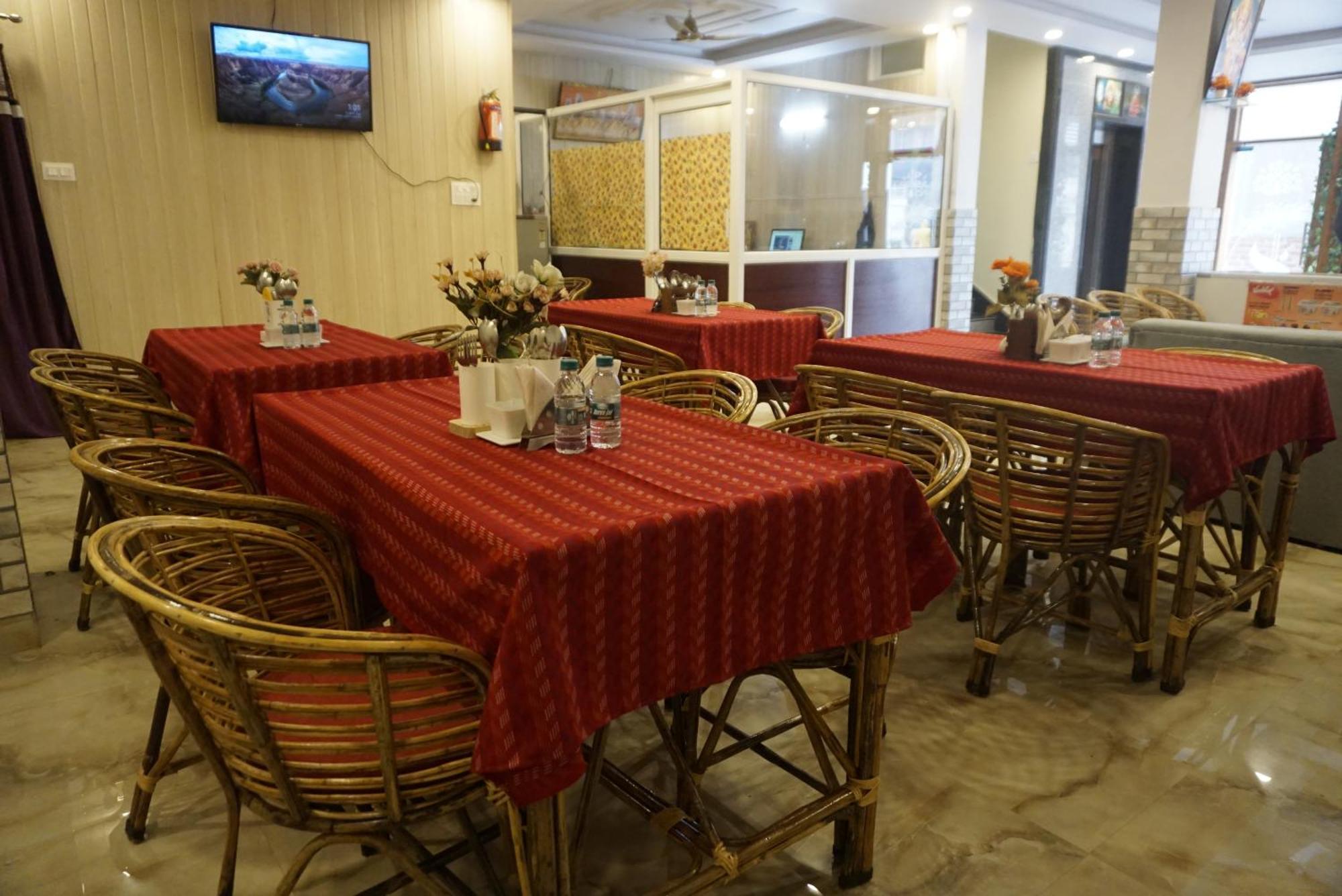 Hotel Kaanha Residency Inn By Shree Krishna Hospitality ริชิเคช ภายนอก รูปภาพ